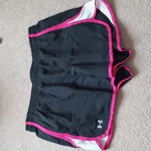 EUC Under Amour Shorts, Size M
